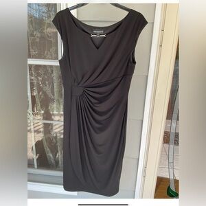 Connected Apparel Womens Little Black sleeveless Dress Size 10 EUC Church Formal